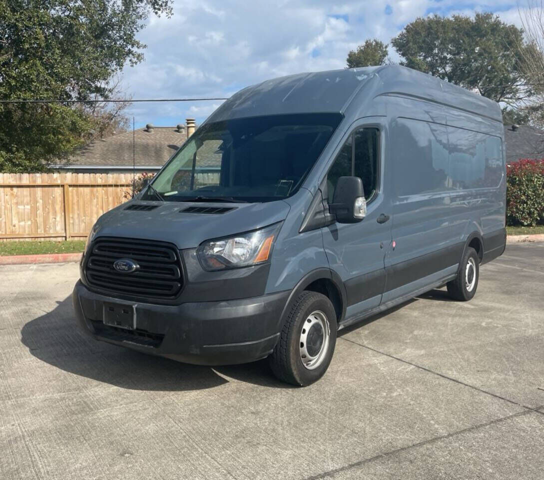2019 FORD Transit
