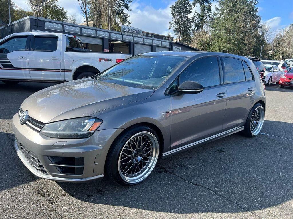 2017 VOLKSWAGEN Golf R