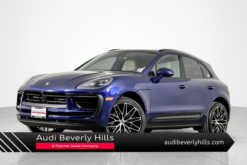 2024 PORSCHE Macan