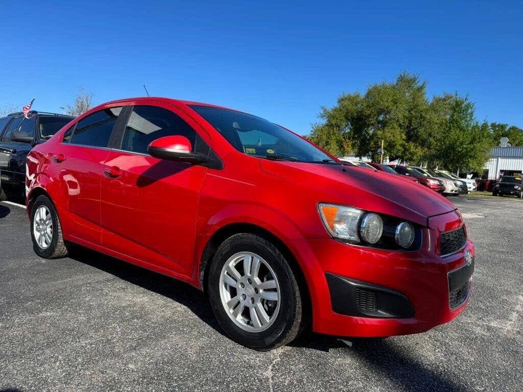2013 CHEVROLET Sonic