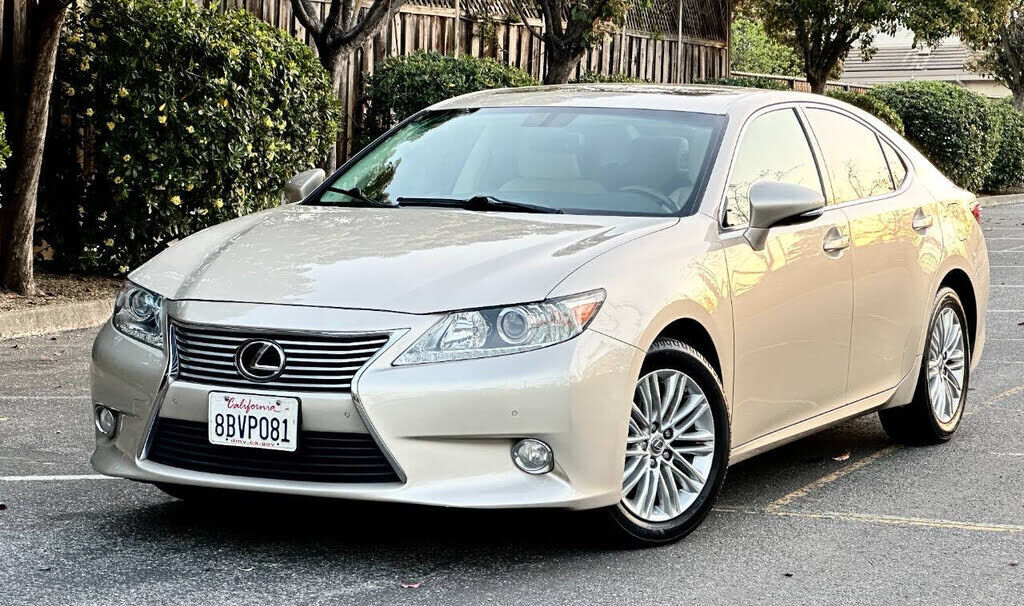 2014 LEXUS ES