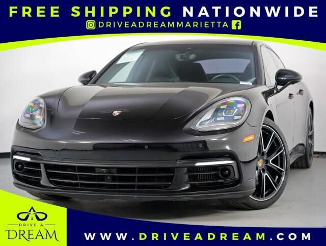 2018 PORSCHE Panamera