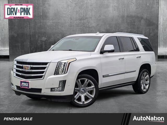 2017 CADILLAC Escalade