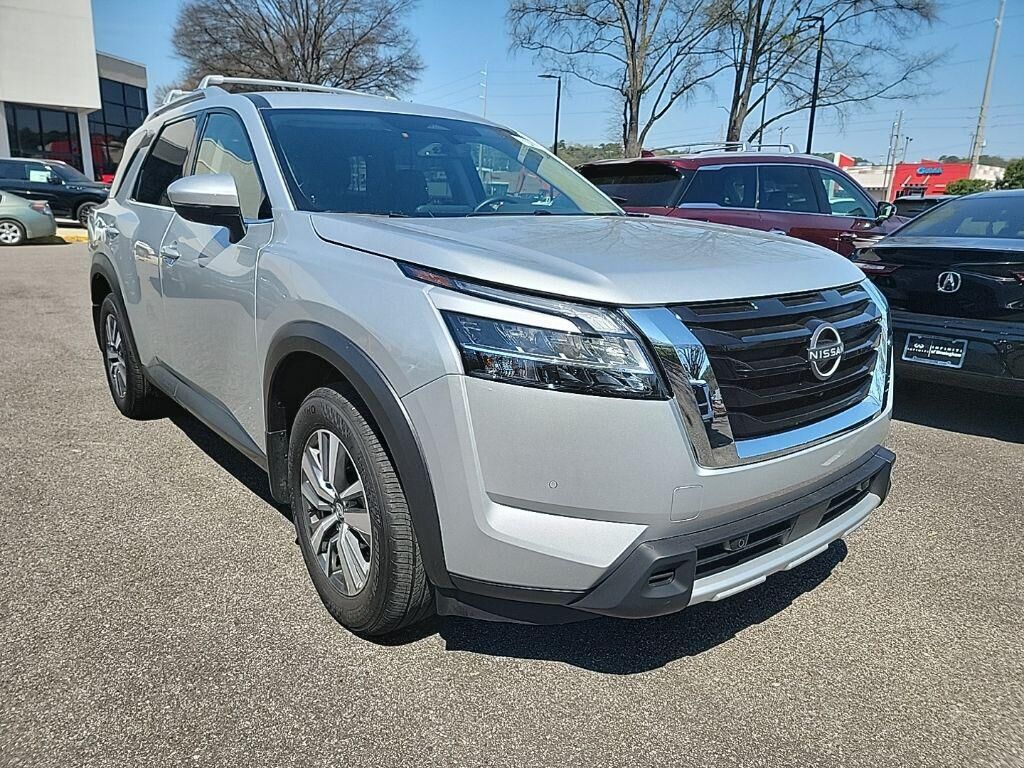 2024 NISSAN Pathfinder