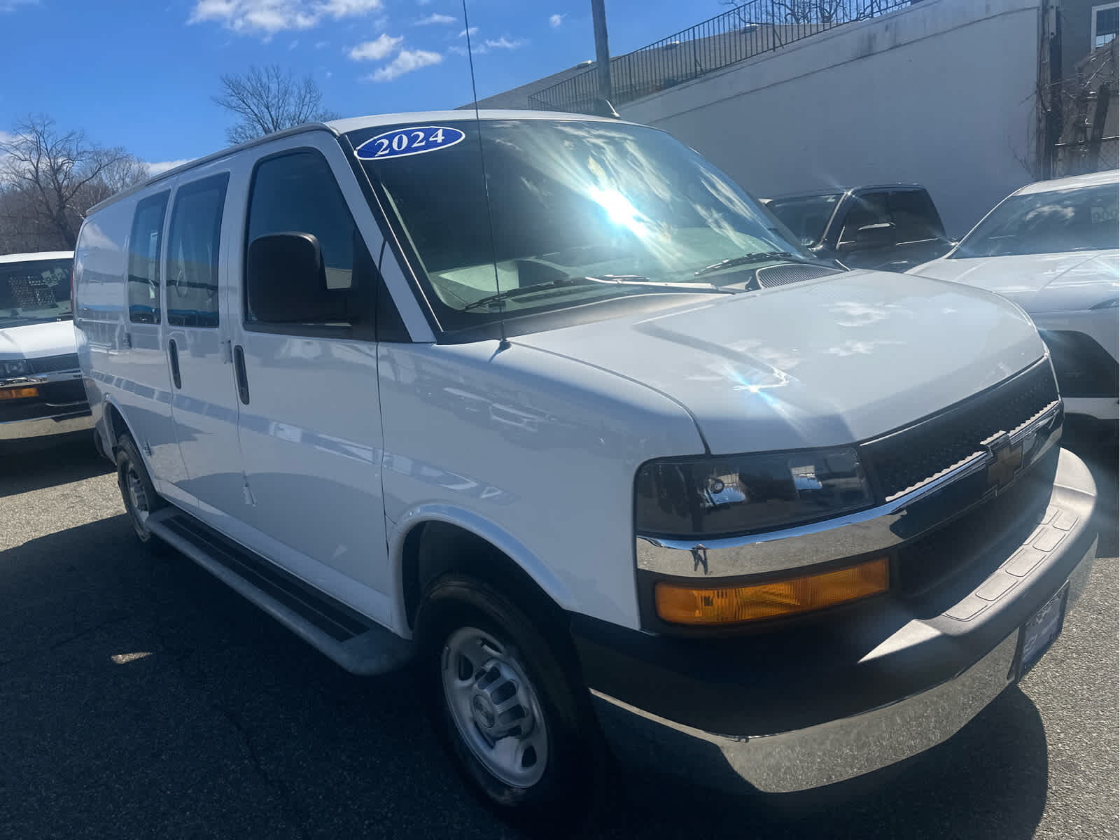 2024 CHEVROLET Express