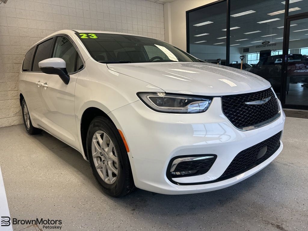 2023 CHRYSLER Pacifica