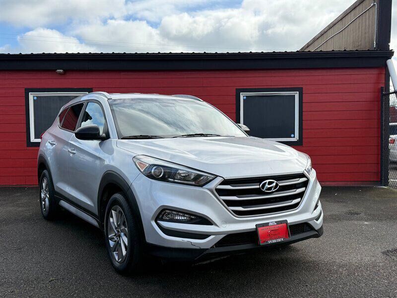 2017 HYUNDAI Tucson