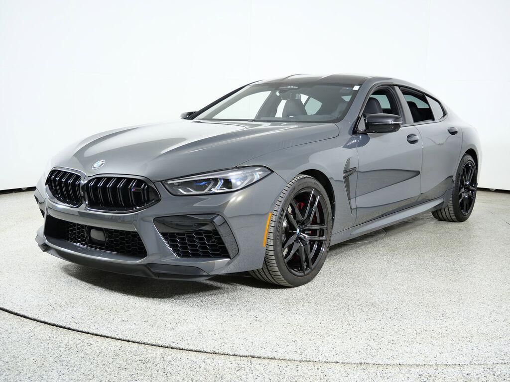2025 BMW M8