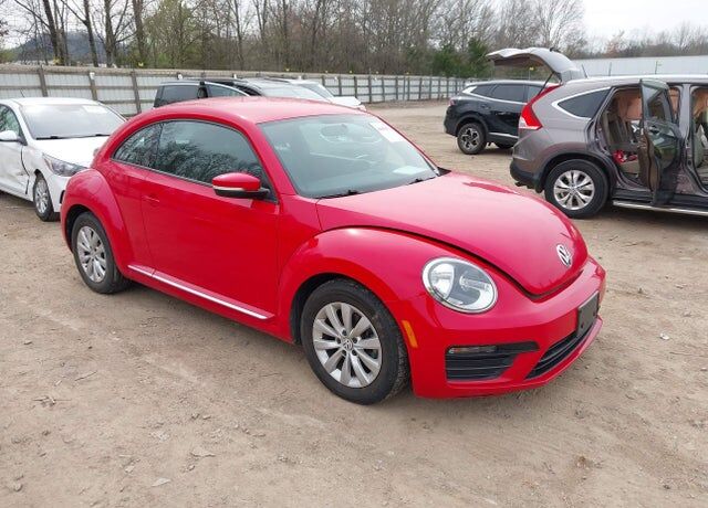 2019 VOLKSWAGEN Beetle