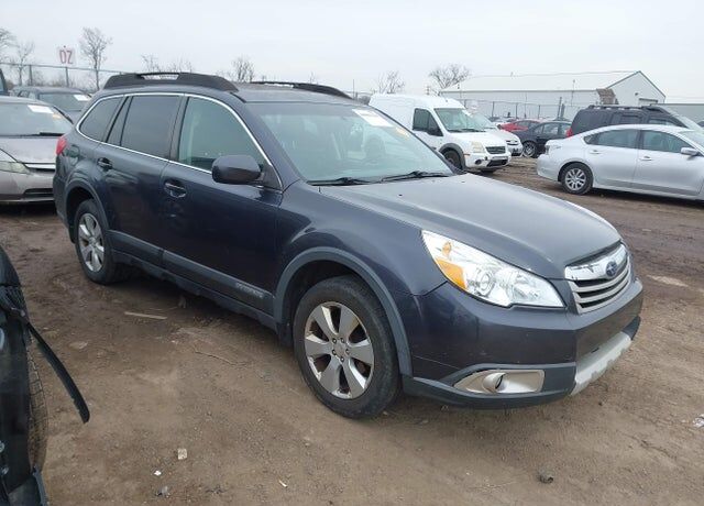 2011 SUBARU Outback