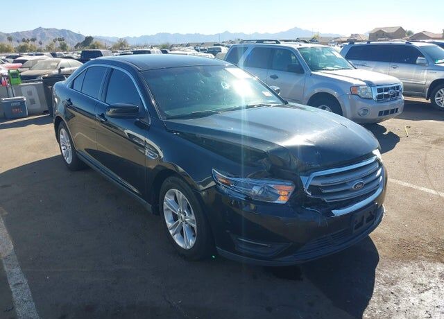 2015 FORD Taurus