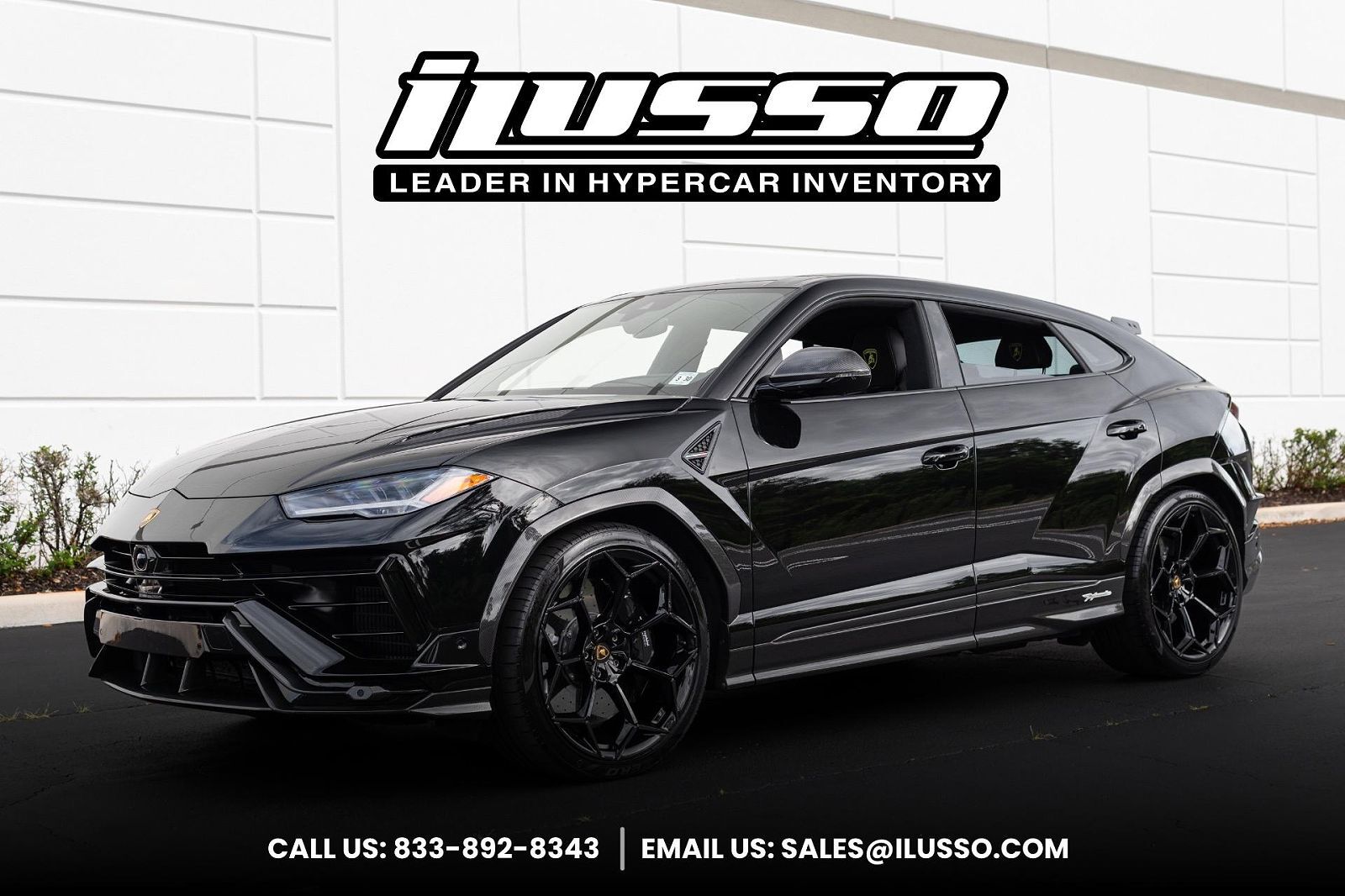 2024 LAMBORGHINI URUS