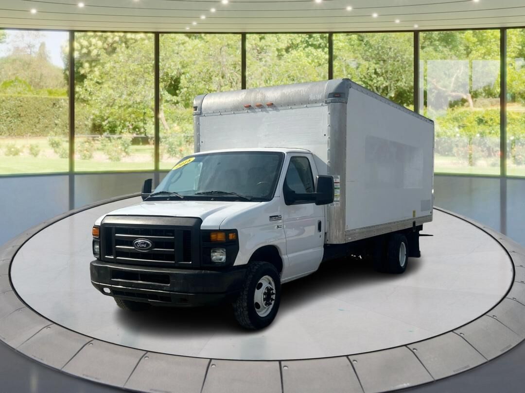 2017 FORD E-350