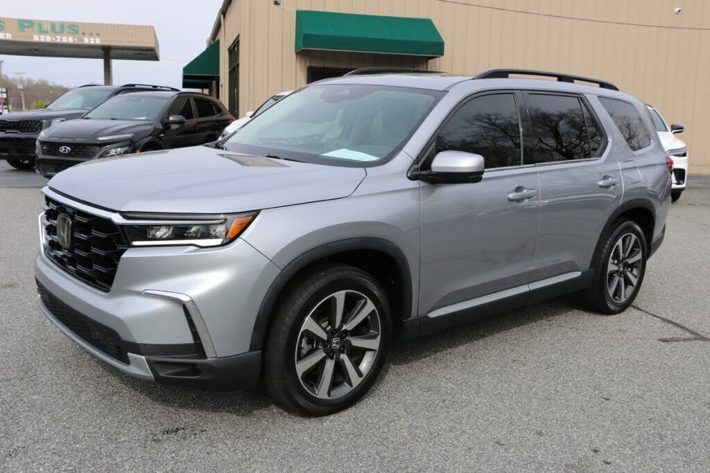 2023 HONDA Pilot