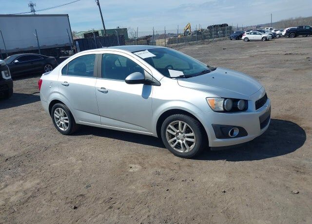 2013 CHEVROLET Sonic