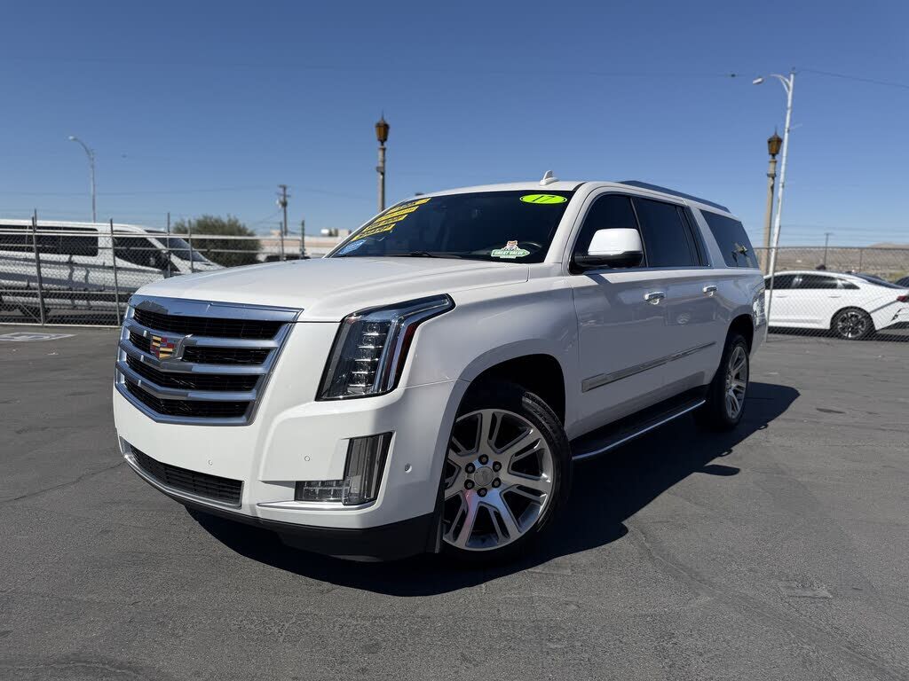 2017 CADILLAC Escalade ESV