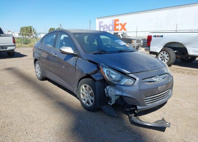 2014 HYUNDAI Accent