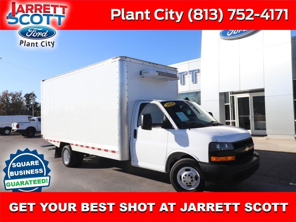 2024 CHEVROLET Express