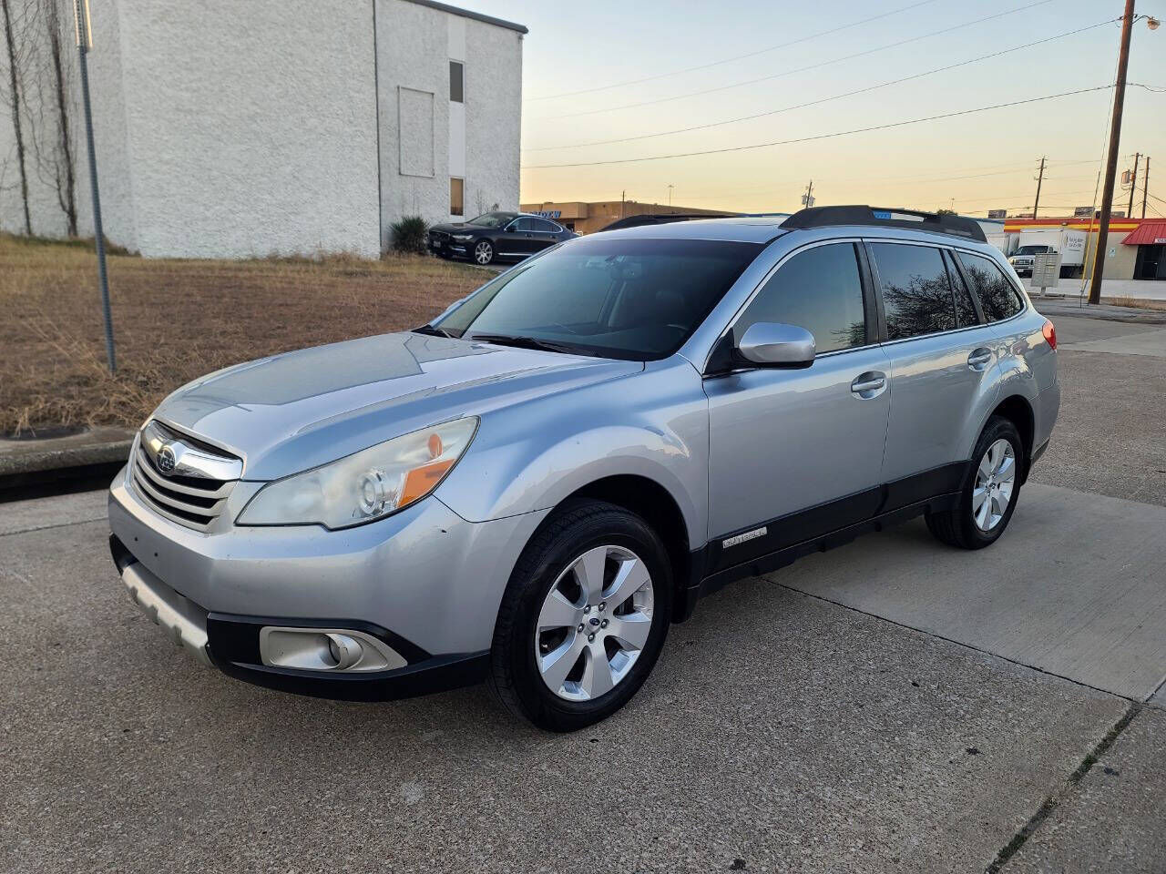 2012 SUBARU Outback