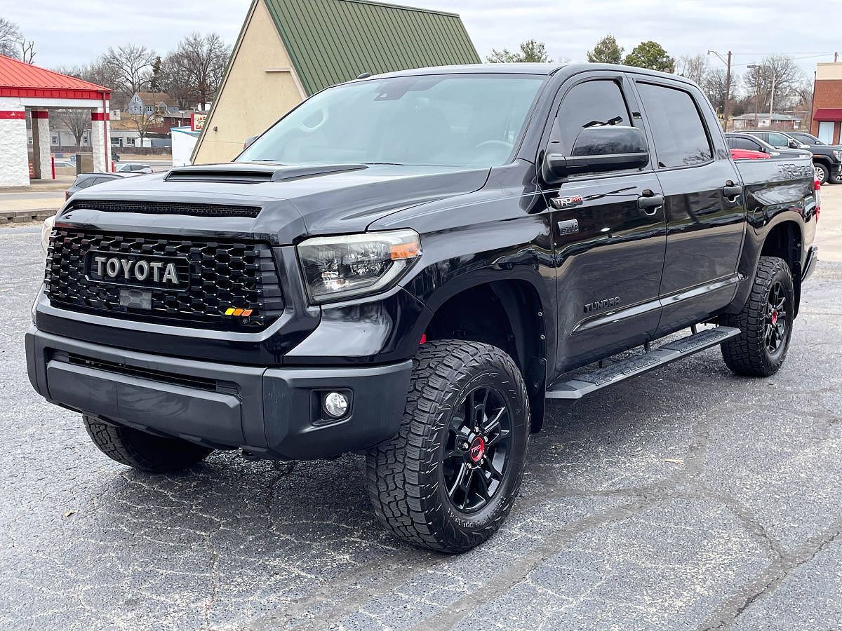 2019 TOYOTA Tundra