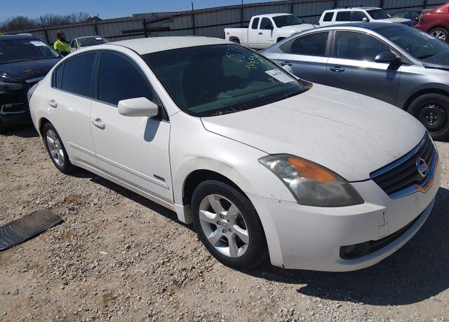 2009 NISSAN Altima