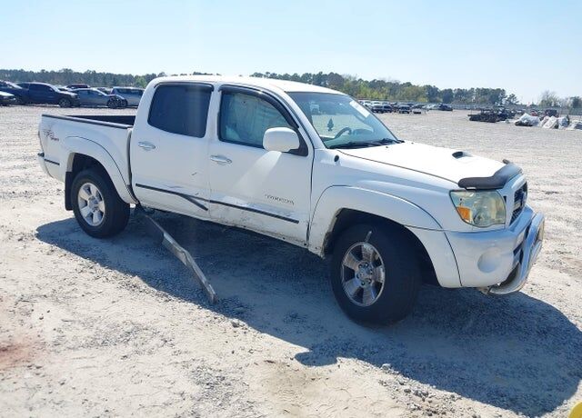 2011 TOYOTA Tacoma