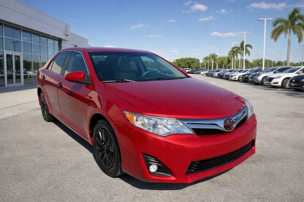 2012 TOYOTA Camry