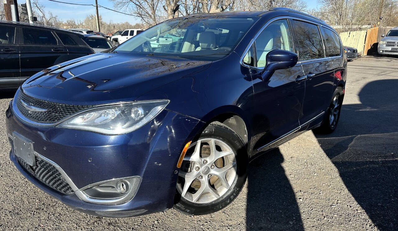 2017 CHRYSLER Pacifica