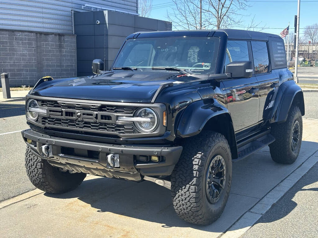2024 FORD Bronco