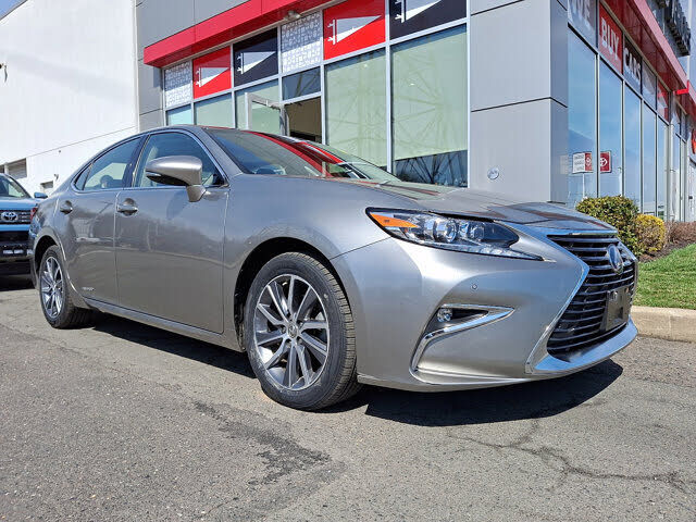 2018 LEXUS ES