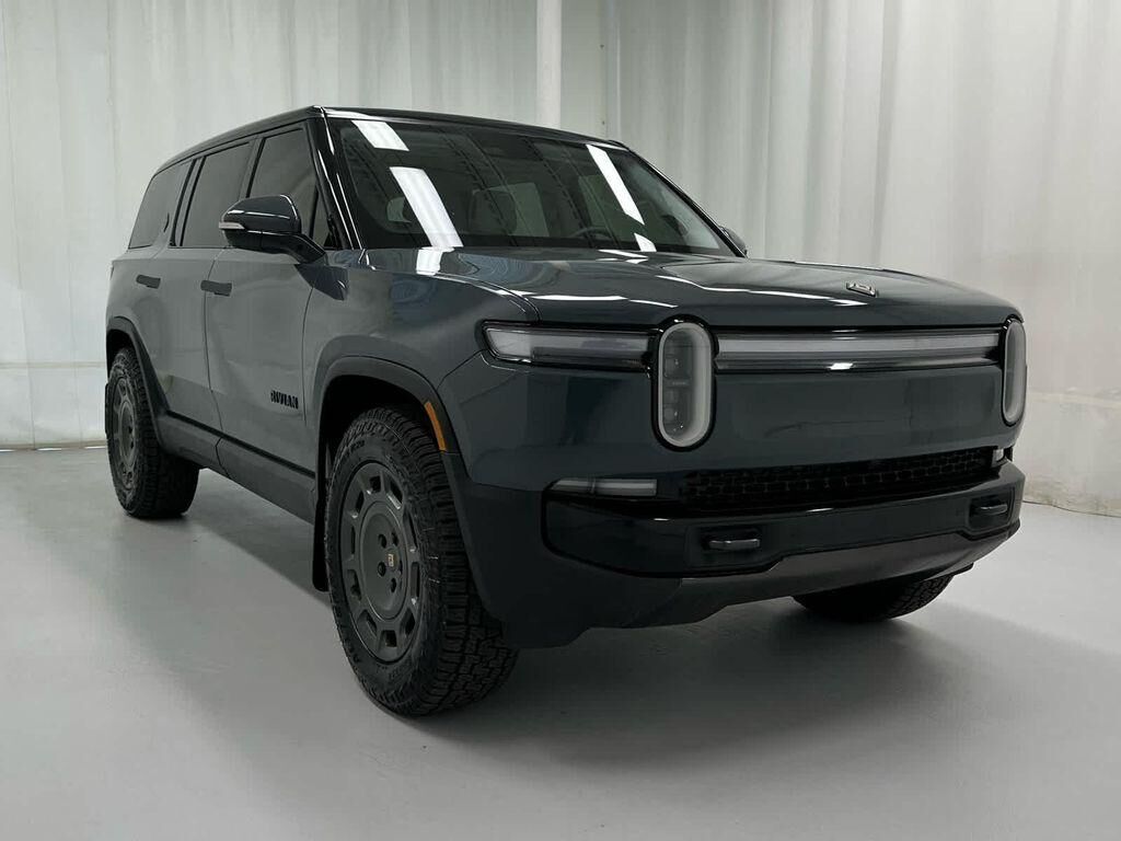 2026 RIVIAN R1S