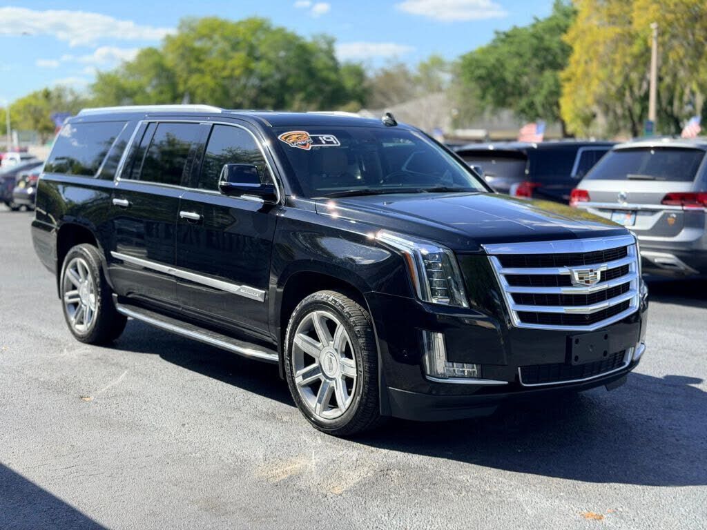 2019 CADILLAC Escalade ESV