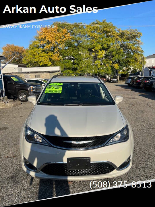 2017 CHRYSLER Pacifica