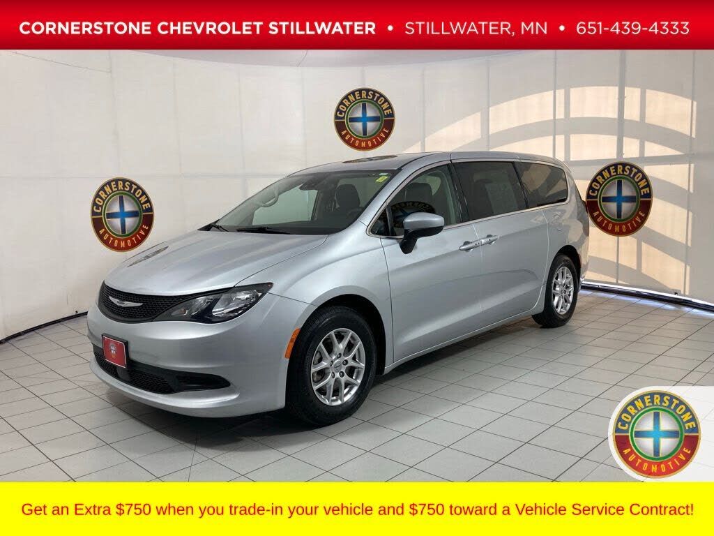 2023 CHRYSLER Voyager