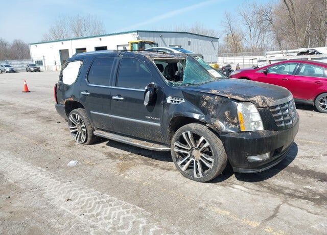 2013 CADILLAC Escalade