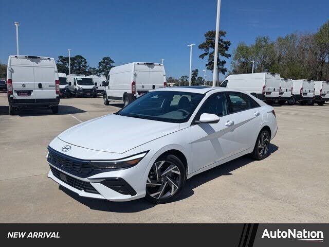 2025 HYUNDAI Elantra