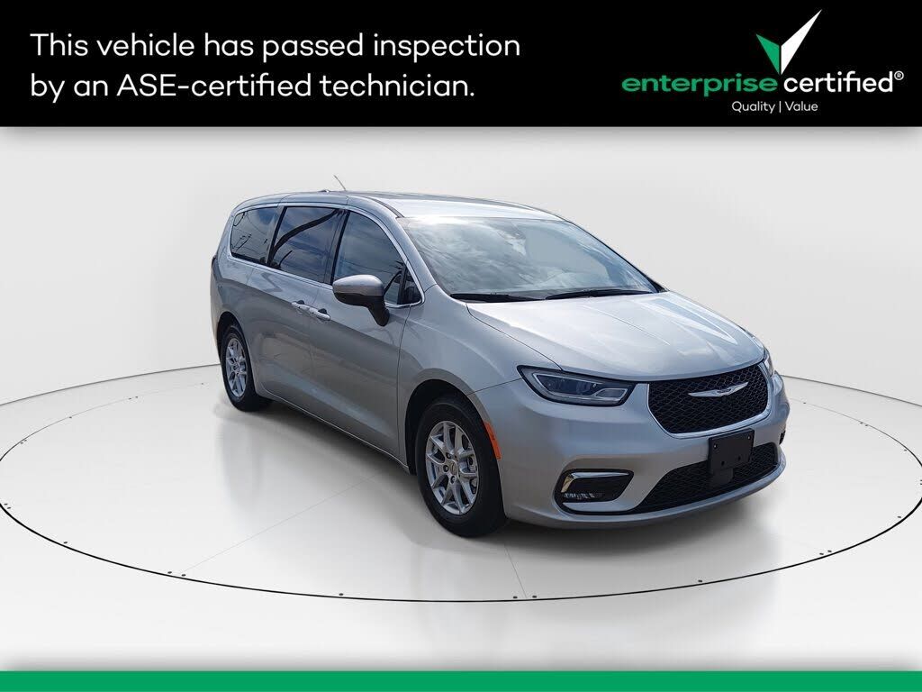 2023 CHRYSLER Pacifica