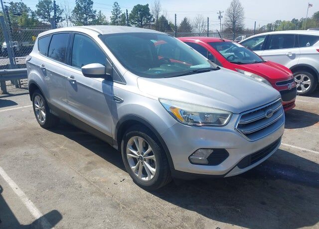 2017 FORD Escape
