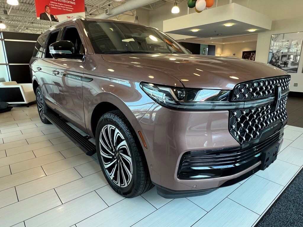 2025 LINCOLN Navigator