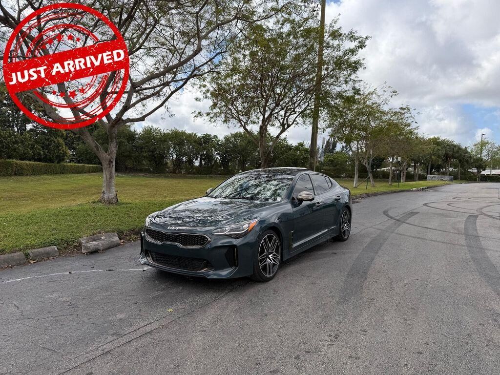 2023 KIA Stinger