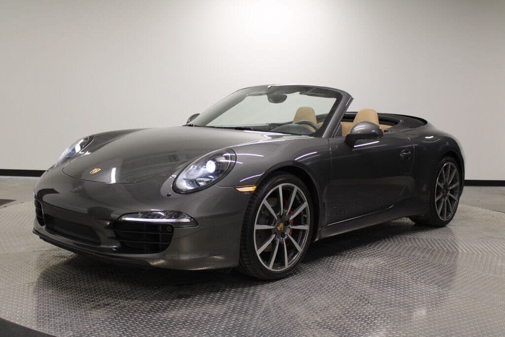 2016 PORSCHE 911