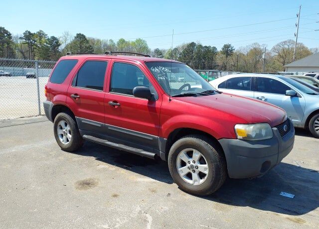 2005 FORD Escape