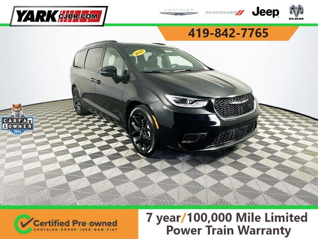 2025 CHRYSLER Pacifica