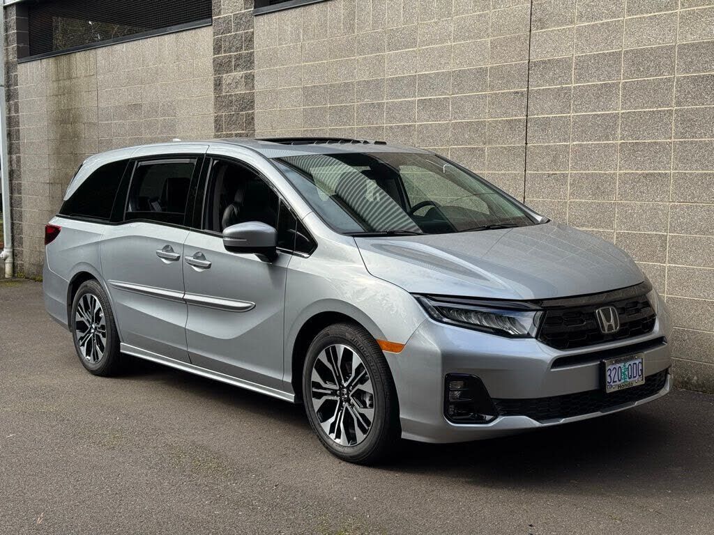 2025 HONDA Odyssey