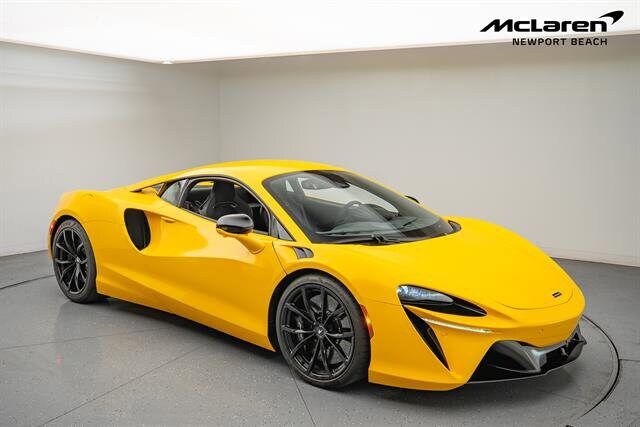 2024 MCLAREN ARTURA