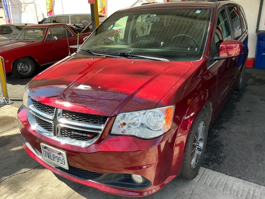 2017 DODGE Grand Caravan