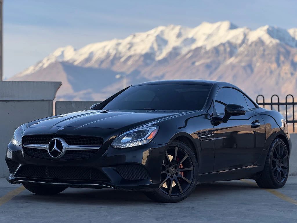 2017 MERCEDES-BENZ SLC-Class