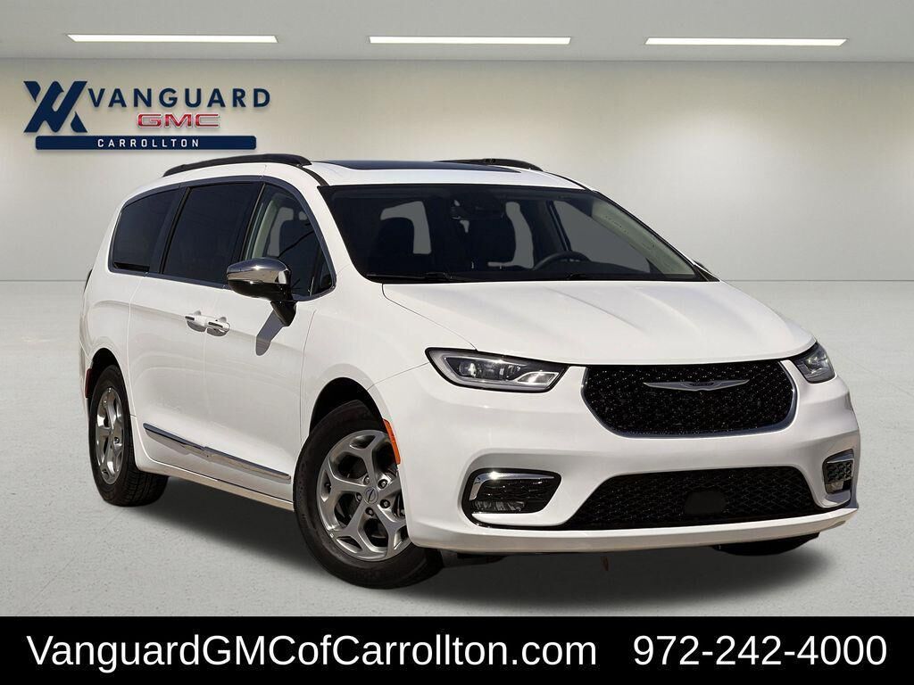 2023 CHRYSLER Pacifica