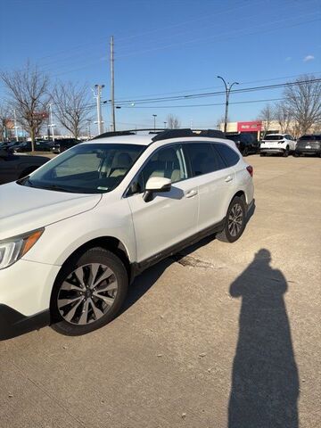 2016 SUBARU Outback