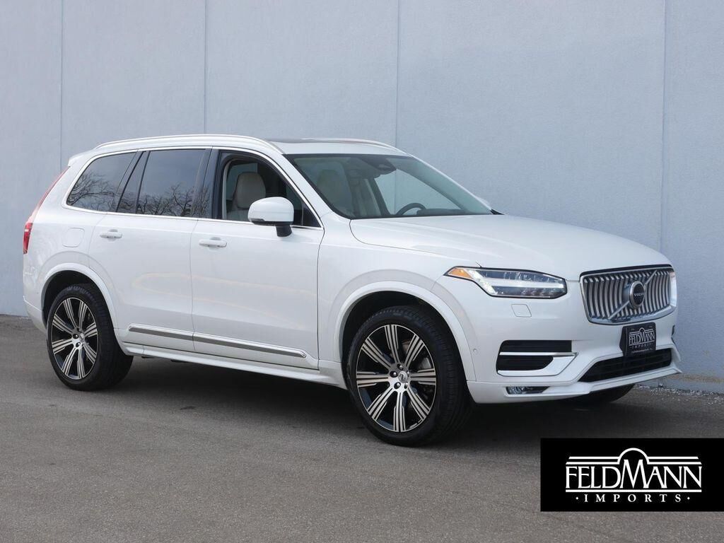 2023 VOLVO XC90